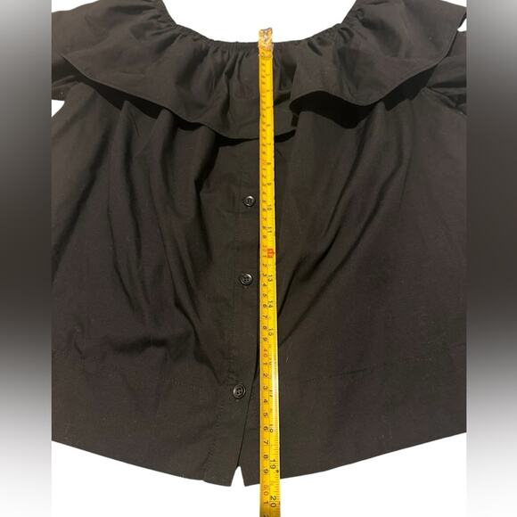 BEBE Made in Italy Ruffle Off the Shoulder Button Front Top, size M - Picture 6 of 7